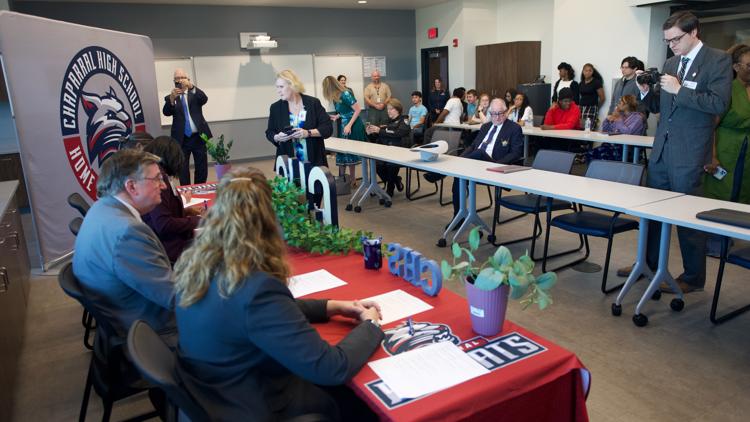 Killeen high school hosts signing ceremony for jailer program students — KCEN (Central Texas)