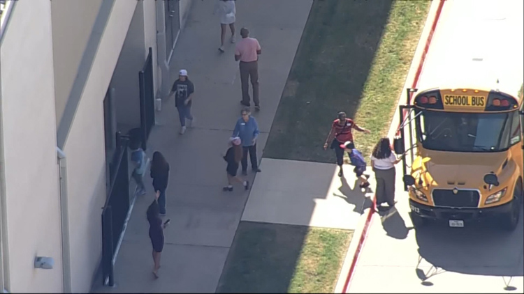 Arlington schools evacuated amid bomb threats, officials say — WFAA (Dallas-Fort Worth)